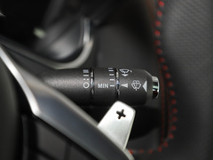 2022款 P300 硬顶版 R-DYNAMIC BLACK 