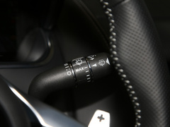 2022款 P300 硬顶版 R-DYNAMIC BLACK 