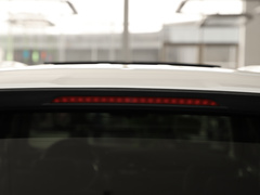 2022款 1.5T 自动乐享版 5座
