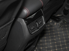 2022款 1.5T 自动潮版 6座