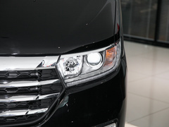 2022款 PLUS 1.8L 7座智联版