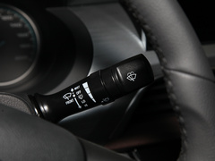 2022款 PLUS 1.8L 7座智联版