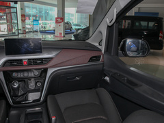 2022款 PLUS 1.8L 7座智联版