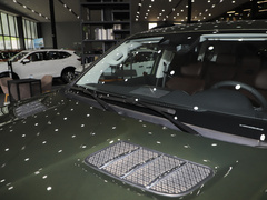 2022款 2.0T 汽油四驱尊享型 5座