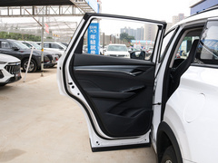 2022款 2.0T 自动领航型