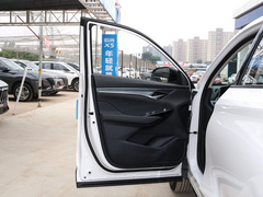2022款 2.0T 自动领航型