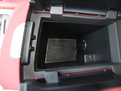 2022款 2.0T 自动旗舰型