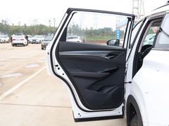 2022款 1.5T 自动豪华型