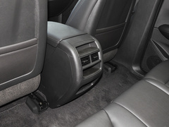 2022款 2.0T 四驱豪华型