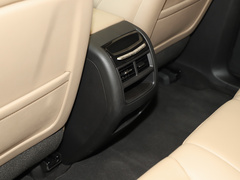 2022款 2.0T 四驱铂金型