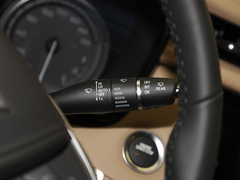 2022款 2.0T 四驱铂金型