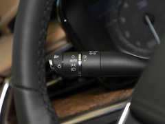 2022款 2.0T 四驱铂金型