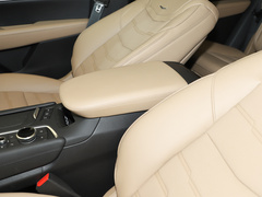 2022款 2.0T 四驱铂金型