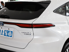 2022款 2.0L CVT两驱豪华版