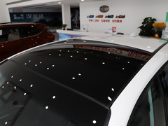 2022款 2.0L CVT两驱豪华版