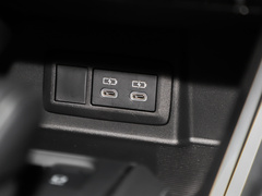 2022款 2.0L CVT两驱豪华版