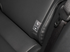 2022款 2.0L CVT两驱豪华版