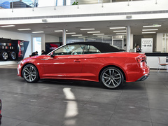 2022款 Cabriolet 45 TFSI quattro 臻选动感型