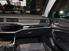 2022款 Avant 先锋派 45 TFSI 臻选动感型 