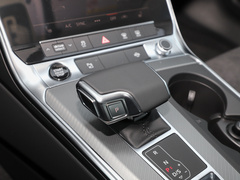 2022款 Avant 先锋派 45 TFSI 臻选动感型 