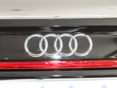 2022款 S8L 4.0TFSI quattro 典藏版