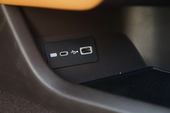 2022款 3.0T 商务版 造境型 5座