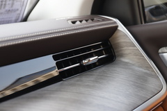 2022款 3.0T 商务版 造境型 5座