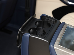 2022款 3.0T 商务版 造境型 5座