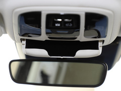 2022款 3.0T 商务版 造境型 5座