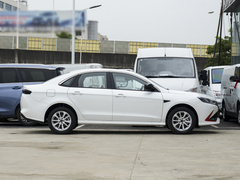 2021款 1.5T CVT扎起版