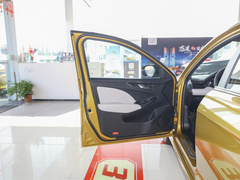 2021款 1.5T CVT雄起版