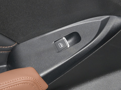 2021款 1.5T CVT雄起版