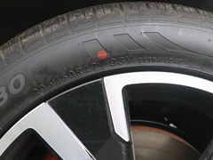 2021款 1.5T CVT霸道版