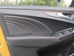 2021款 1.5T CVT霸道版