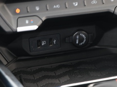 2021款 1.5T CVT霸道版