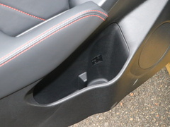 2021款 1.5T CVT霸道版
