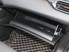 2021款 1.5T CVT霸道版