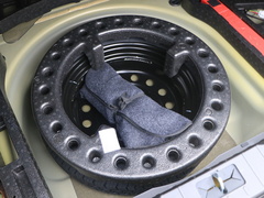 2021款 1.5T CVT霸道版