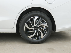 2021款 1.5L CVT尊贵版