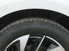 2021款 1.5L CVT尊贵版