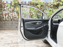 2021款 1.5L CVT尊贵版