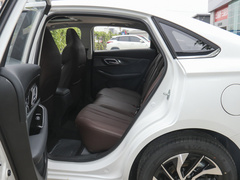 2021款 1.5L CVT尊贵版