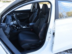 2021款 1.5L CVT尊贵版
