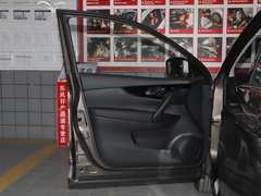2022款 2.0L XV智享版 