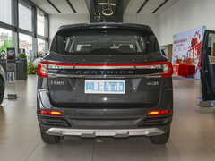 2022款 盛世款 1.6L 手动追梦版五座