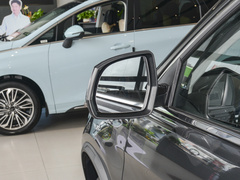 2022款 盛世款 1.6L 手动追梦版五座