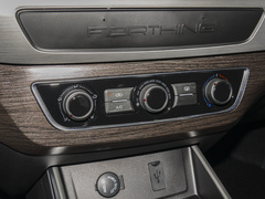 2022款 盛世款 1.6L 手动追梦版五座
