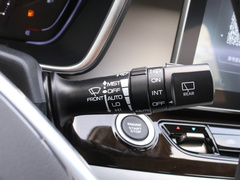2022款 1.8TD DCT白金尊贵型