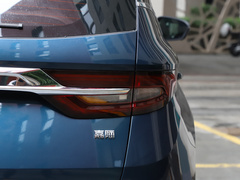 2022款 1.8TD DCT白金尊贵型