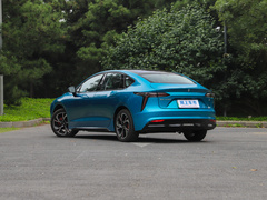2021款 450km 光耀豪华 双电机版